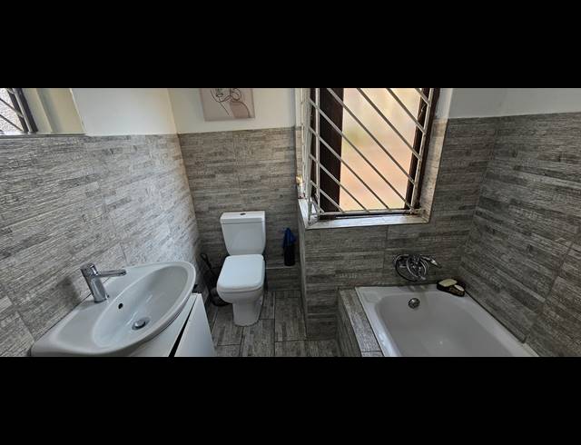 3 BEDROOM TOWNHOUSE FOR SALE IN MONDEOR